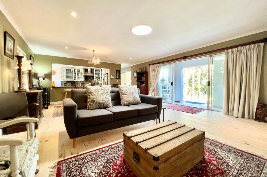 To Let 3 Bedroom Property for Rent in Van Riebeeckstrand Western Cape